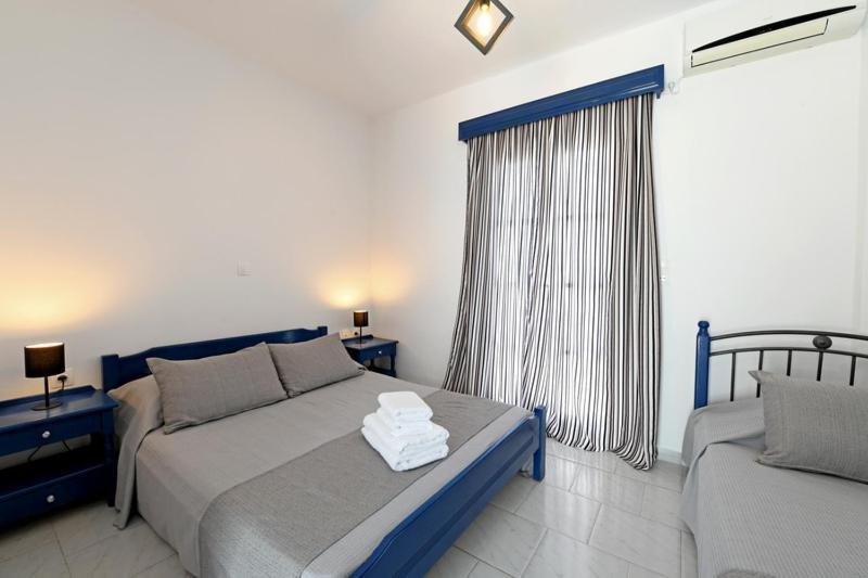Lunar Santorini Hotel بيريسا المظهر الخارجي الصورة