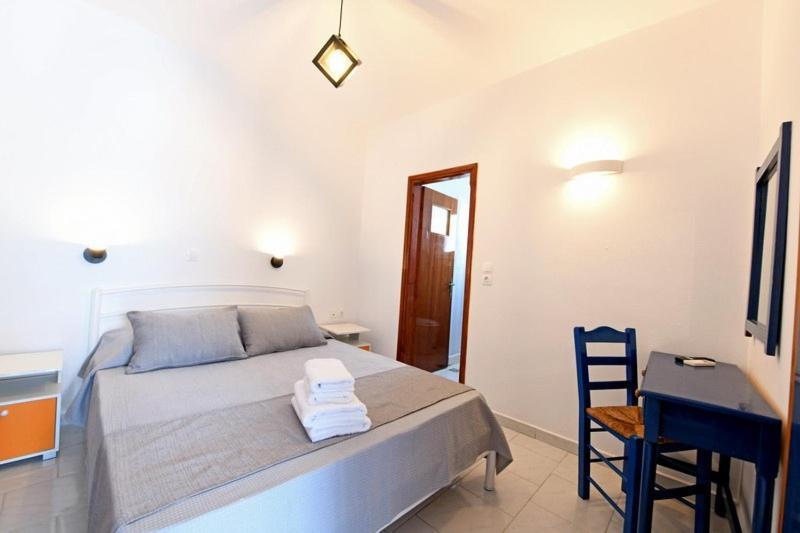 Lunar Santorini Hotel بيريسا المظهر الخارجي الصورة